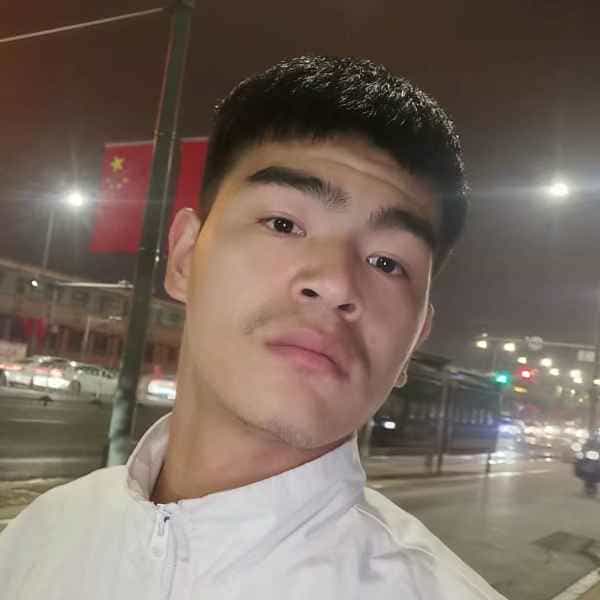 23岁岁山西单身帅哥 - 池州吉缘网