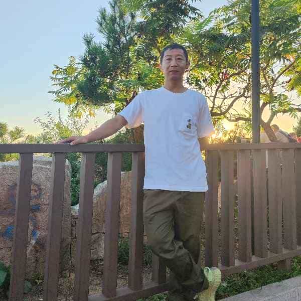 47岁岁辽宁单身帅哥 - 池州吉缘网